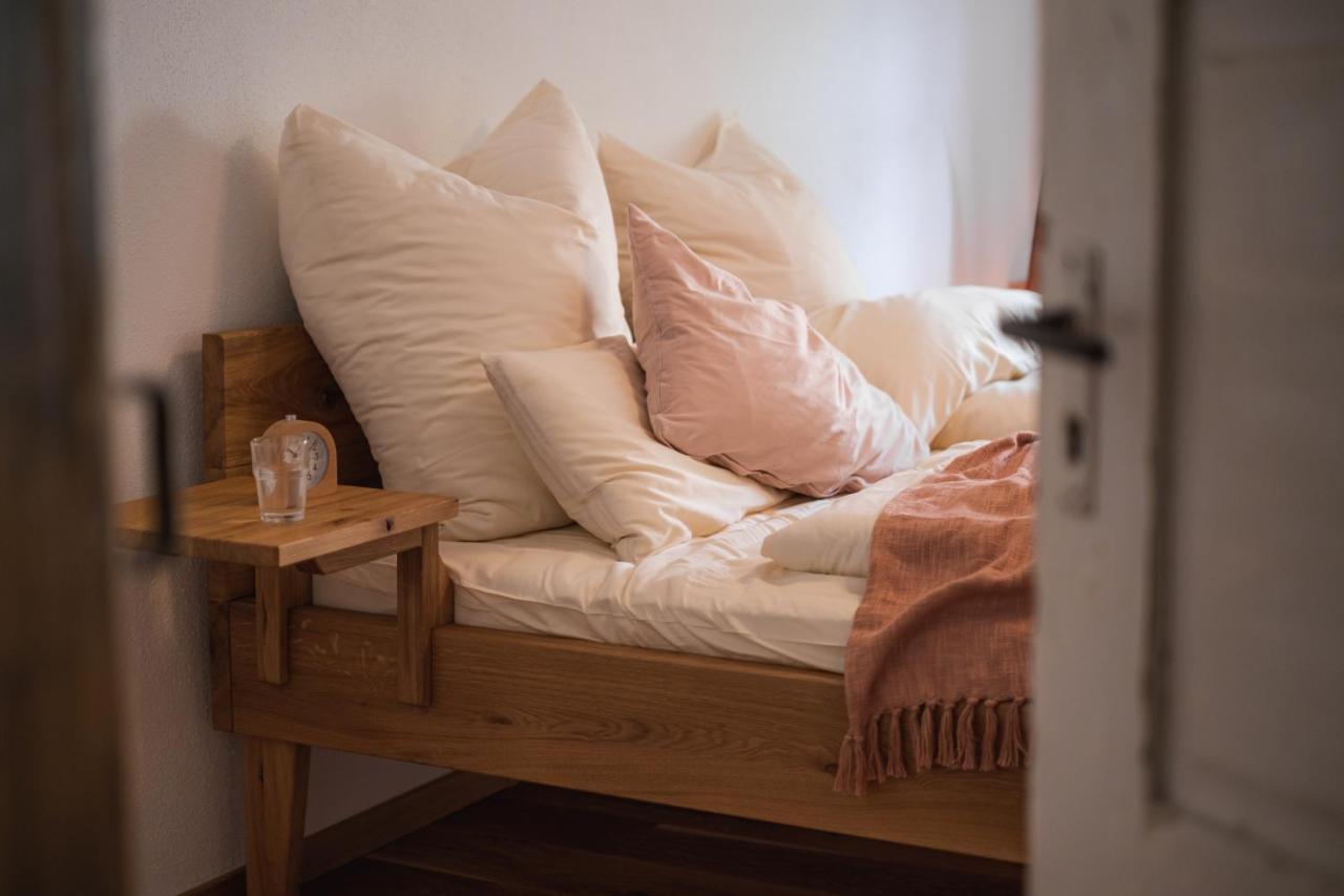 Gehobenes Ambiente In Historischer Wohnung Walting エクステリア 写真