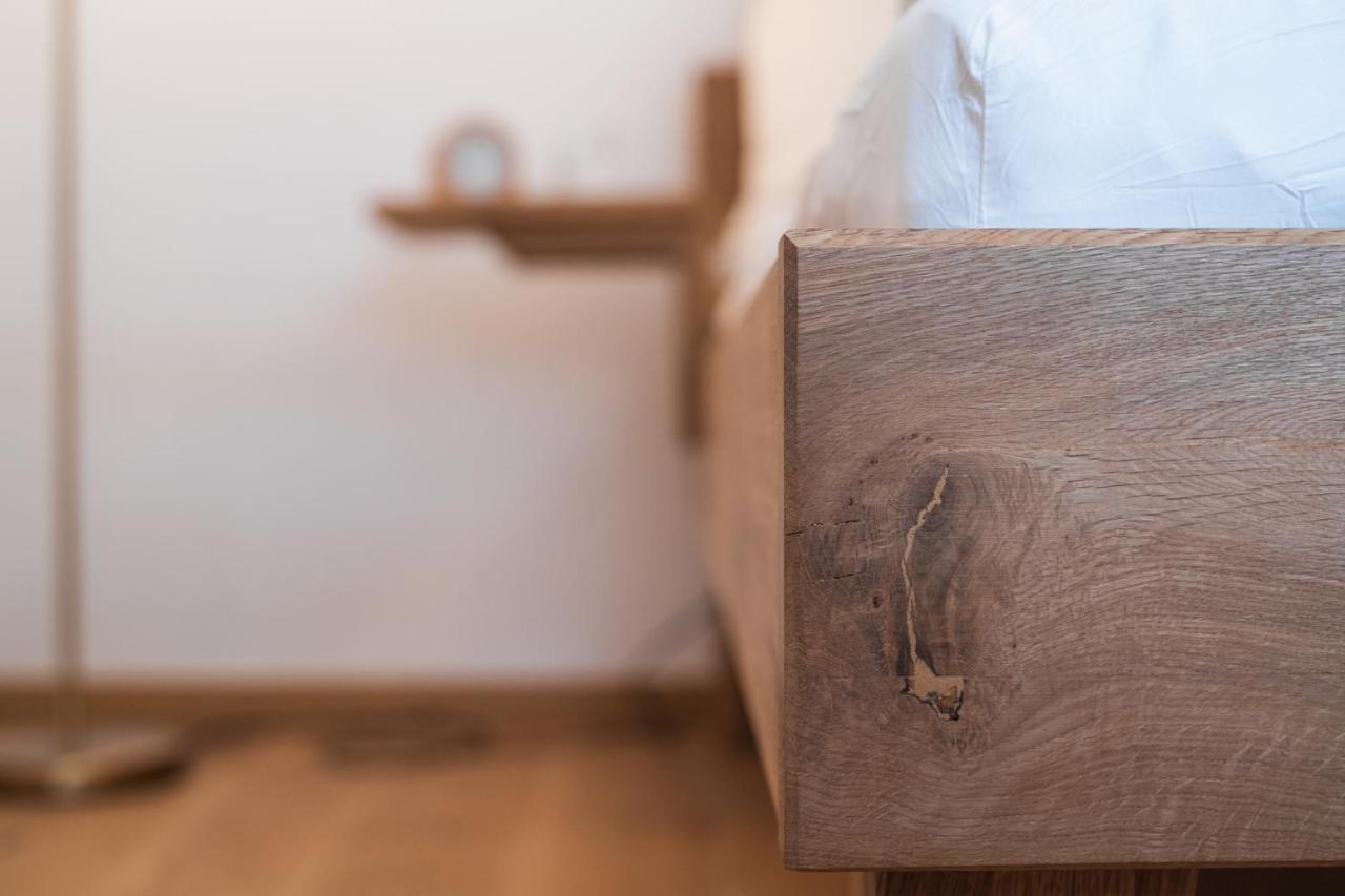 Gehobenes Ambiente In Historischer Wohnung Walting エクステリア 写真